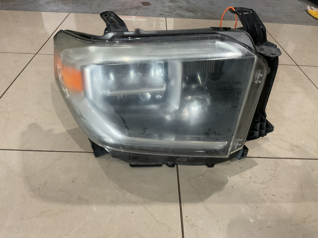 Headlight Right Passenger RH 2014-2021 Toyota Tundra CAPA