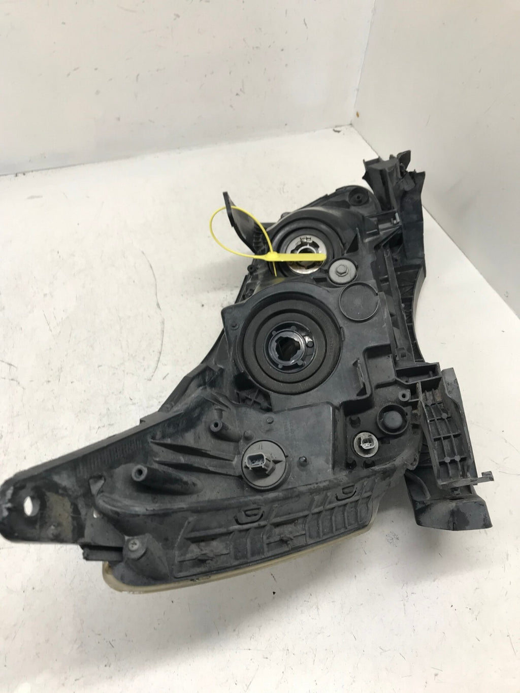 Headlight Damaged Driver LH Left Honda Accord Sedan 2013-2015 33150-T2A-A01 OEM