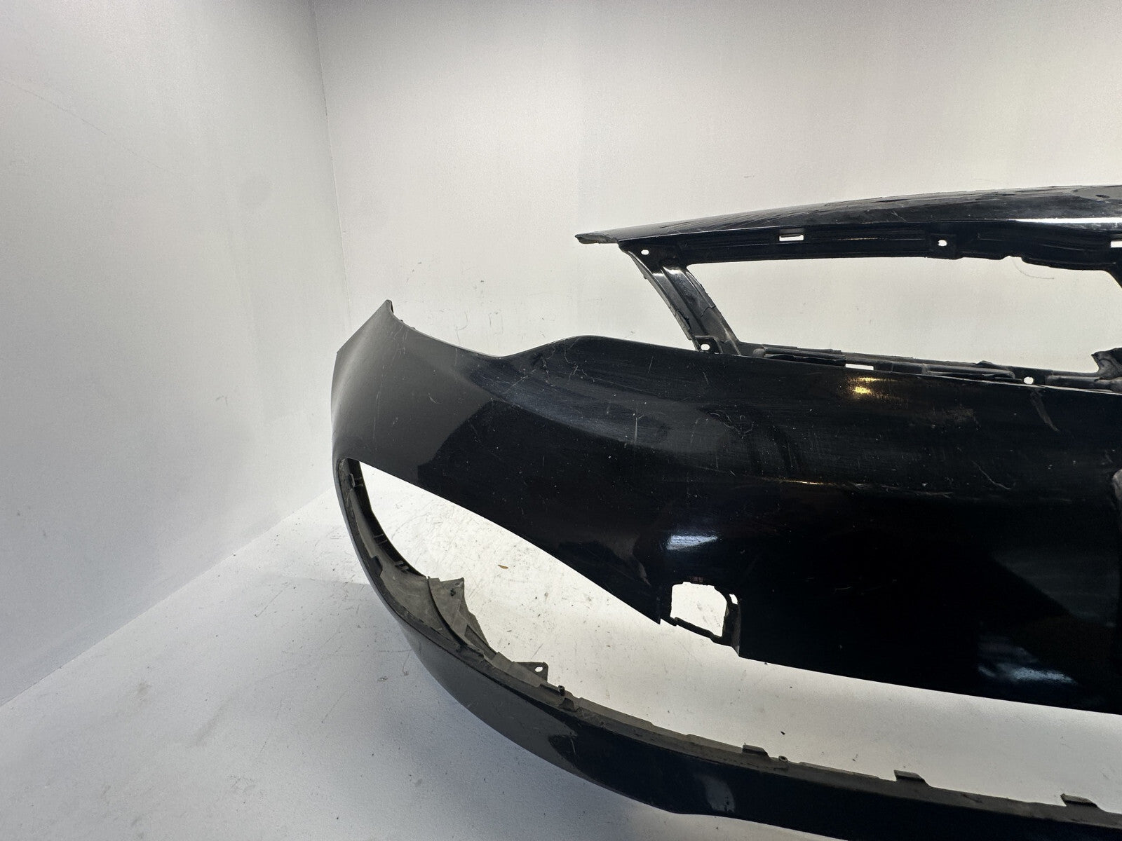 Front Bumper Cover black 2012-2015 Kia Rio 865111W000 OEM