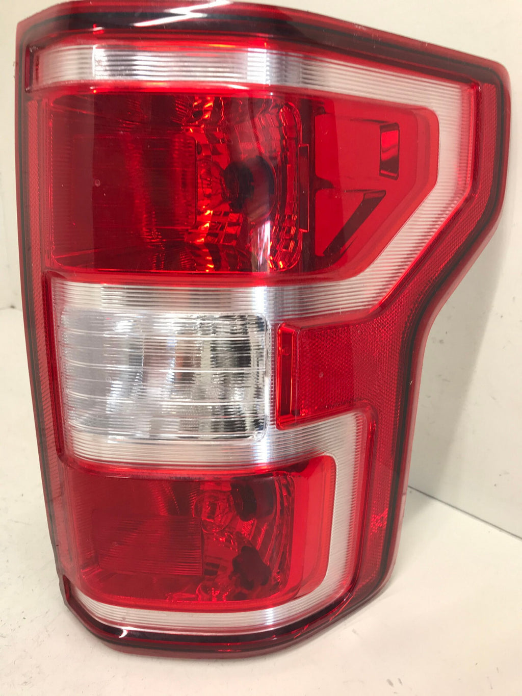 Brake Tail light Damaged Right RH Ford F150 F-150 2018-2020 JL34-13B504-AK OEM