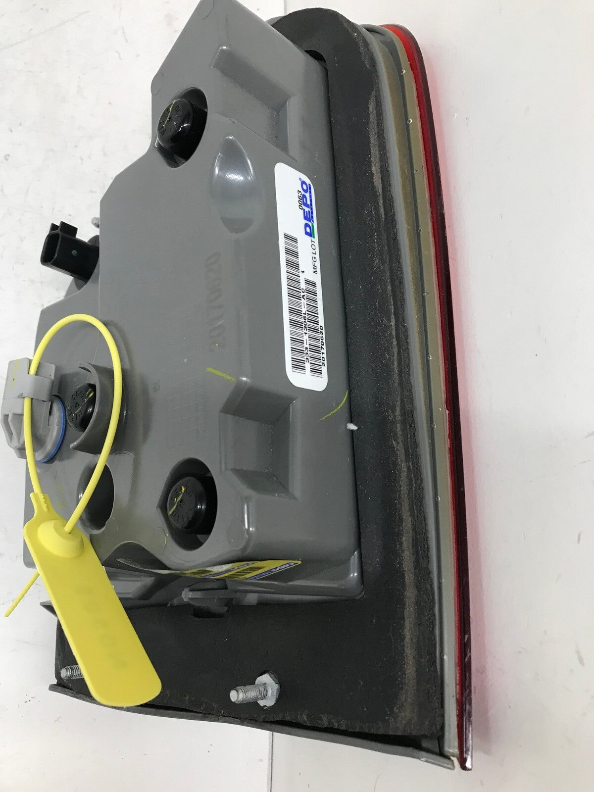 Inner Tail light Damaged Driver LH Jeep Grand Cherokee 2014 15 16 17 2018 CAPA