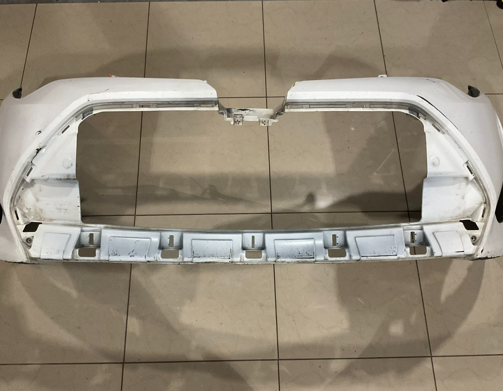 Front Bumper Cover White 2017-2018 Toyota Corolla L/LE/Eco/XLE 52119+l2040 OEM