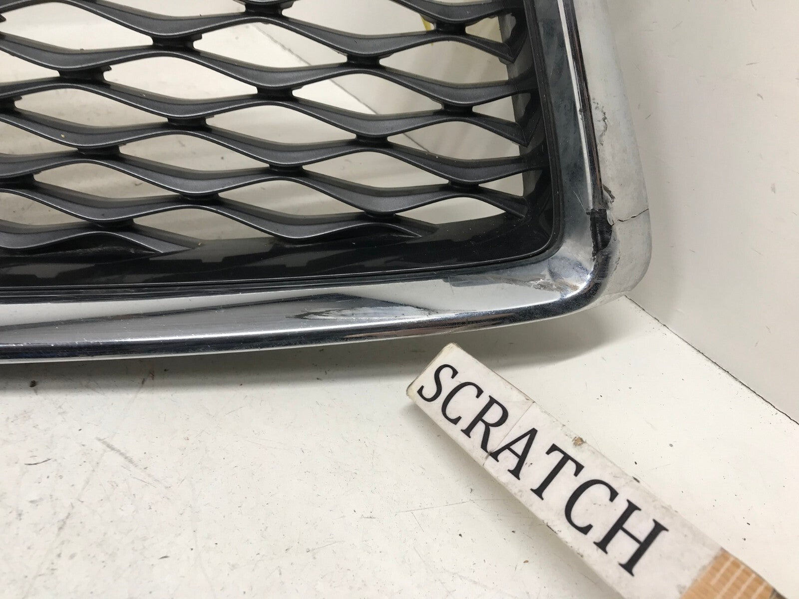 Grill Grille 2020-2022 Infiniti Q50 62310-6HM0C OEM