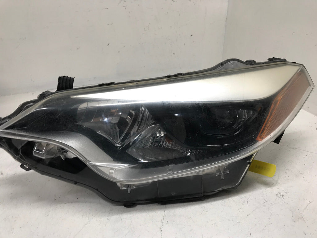 Halogen Headlight Damaged Driver LH Toyota Corolla 14 2015 2016 81150-02E60 OEM