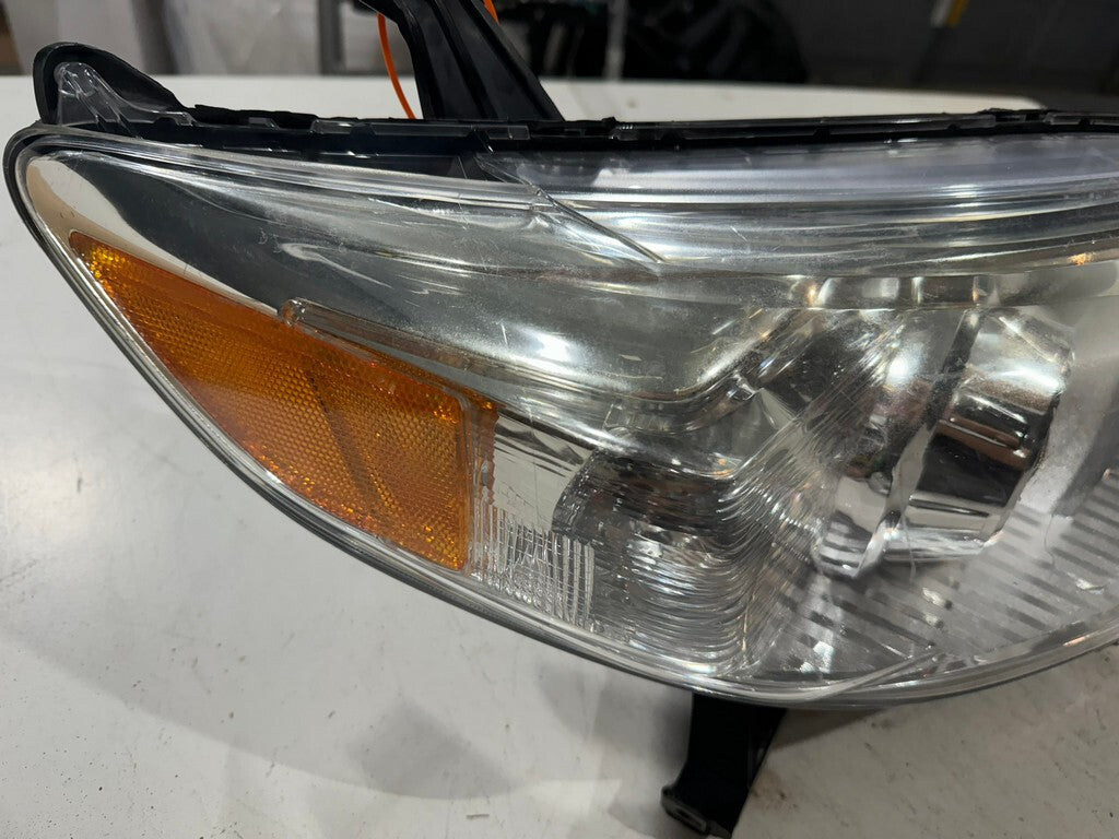 Headlight Damaged 2011-2019 Toyota Sienna Right RH Passenger 3457NAK-CF OEM