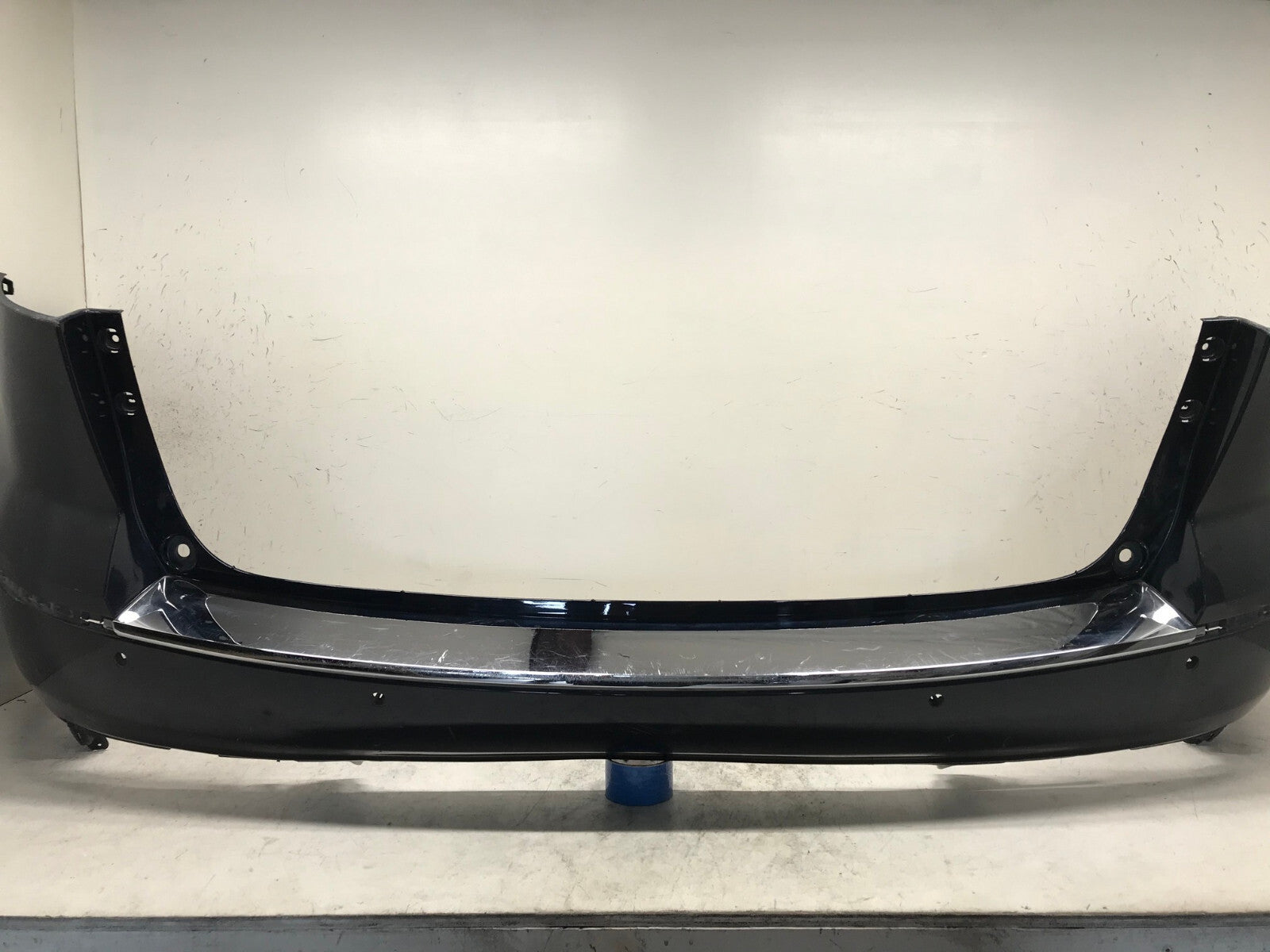 Rear Bumper Cover Dmgd Buick Enclave w/Sensor Holes Blue 2013-2017 20983441 OEM