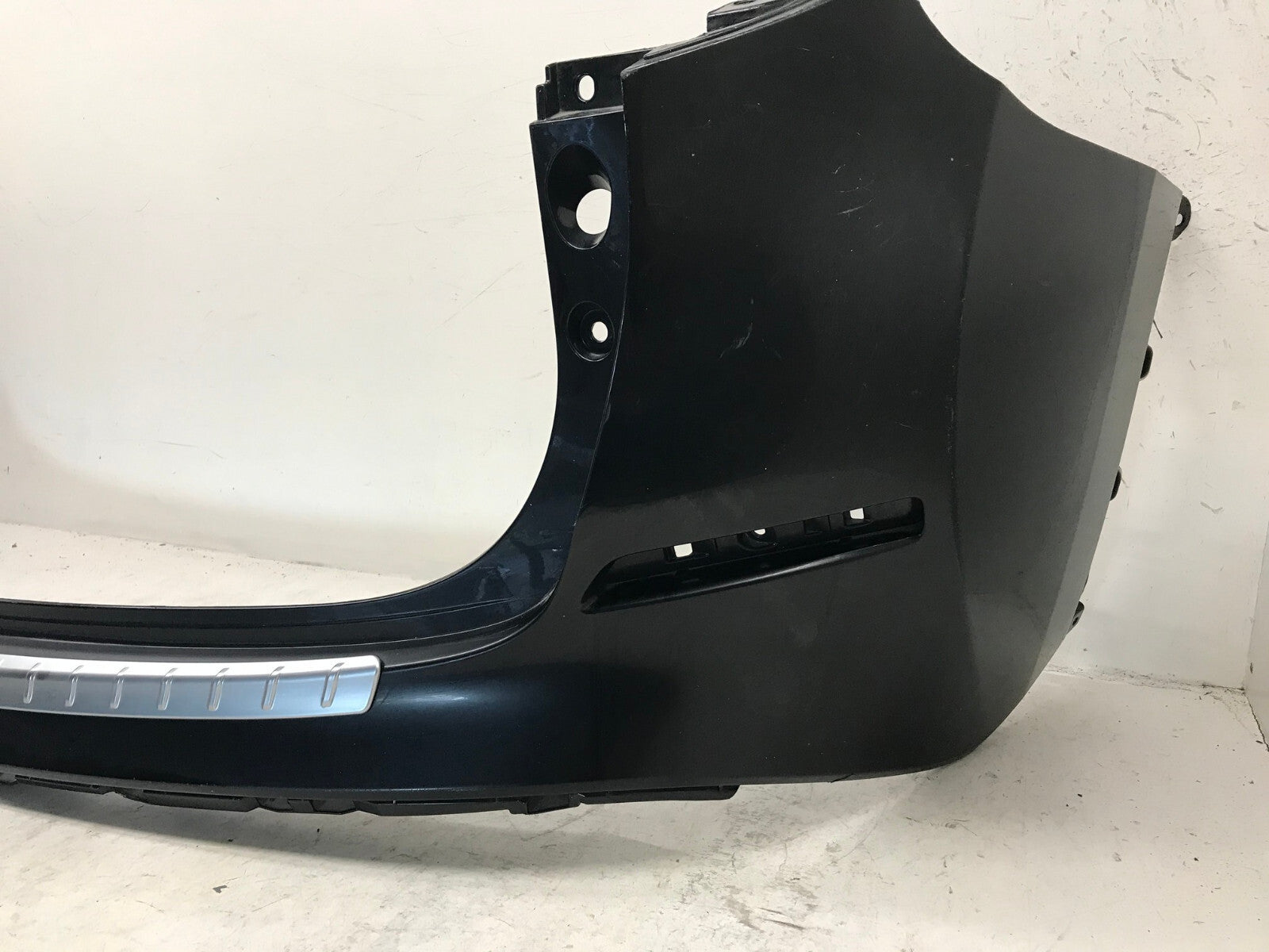 Rear Upper Bumper Cover Black 2015-2016 Nissan Murano S/SL/SV 85022-5AA0H OEM