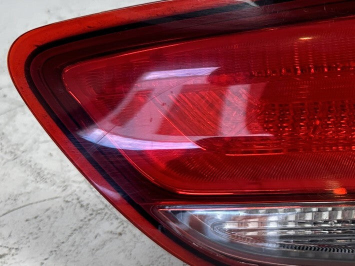 Tail Light Right RH Damaged 2018-2020 Hyundai Elantra GT i30 92404G4000 OEM