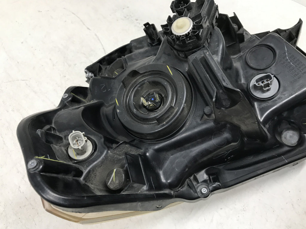 Head light Damaged Lamp Right Passenger RH Toyota Tundra 2014-2020 OEM3