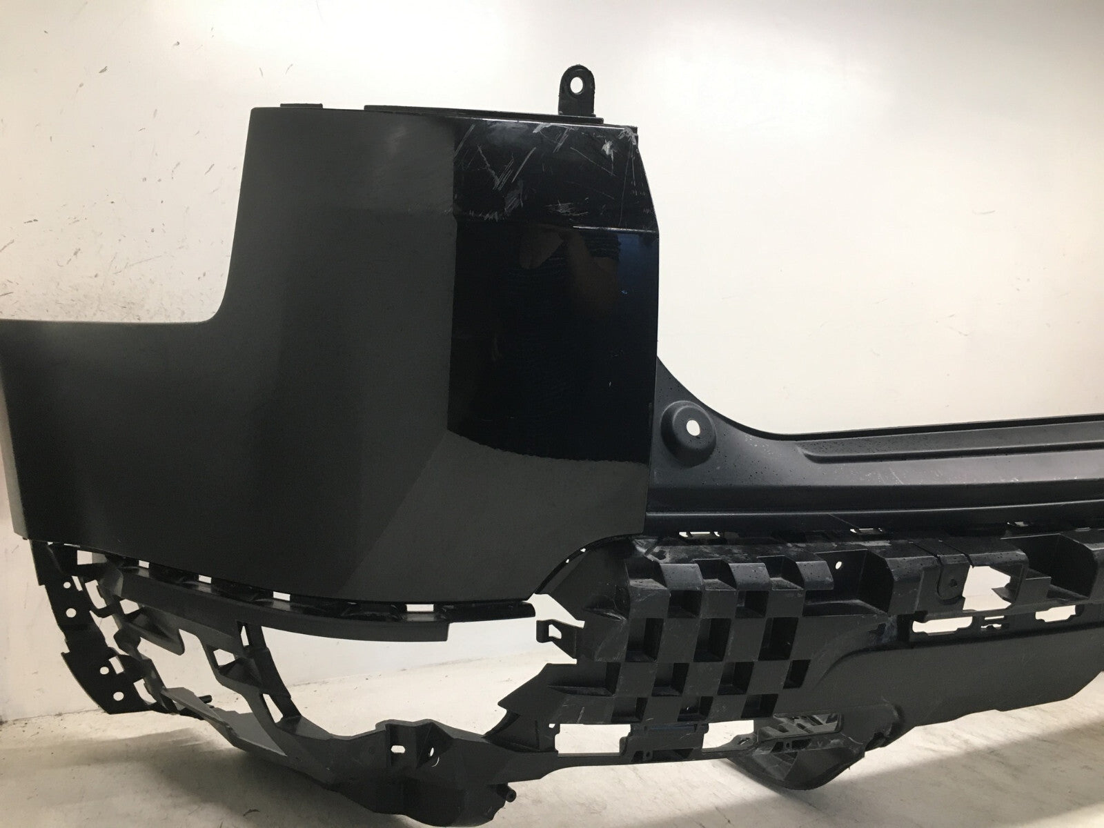 Rear Bumper LOCAL Land Rover Range Rover Sport Base/SE/HSE 2014-2017 OEM