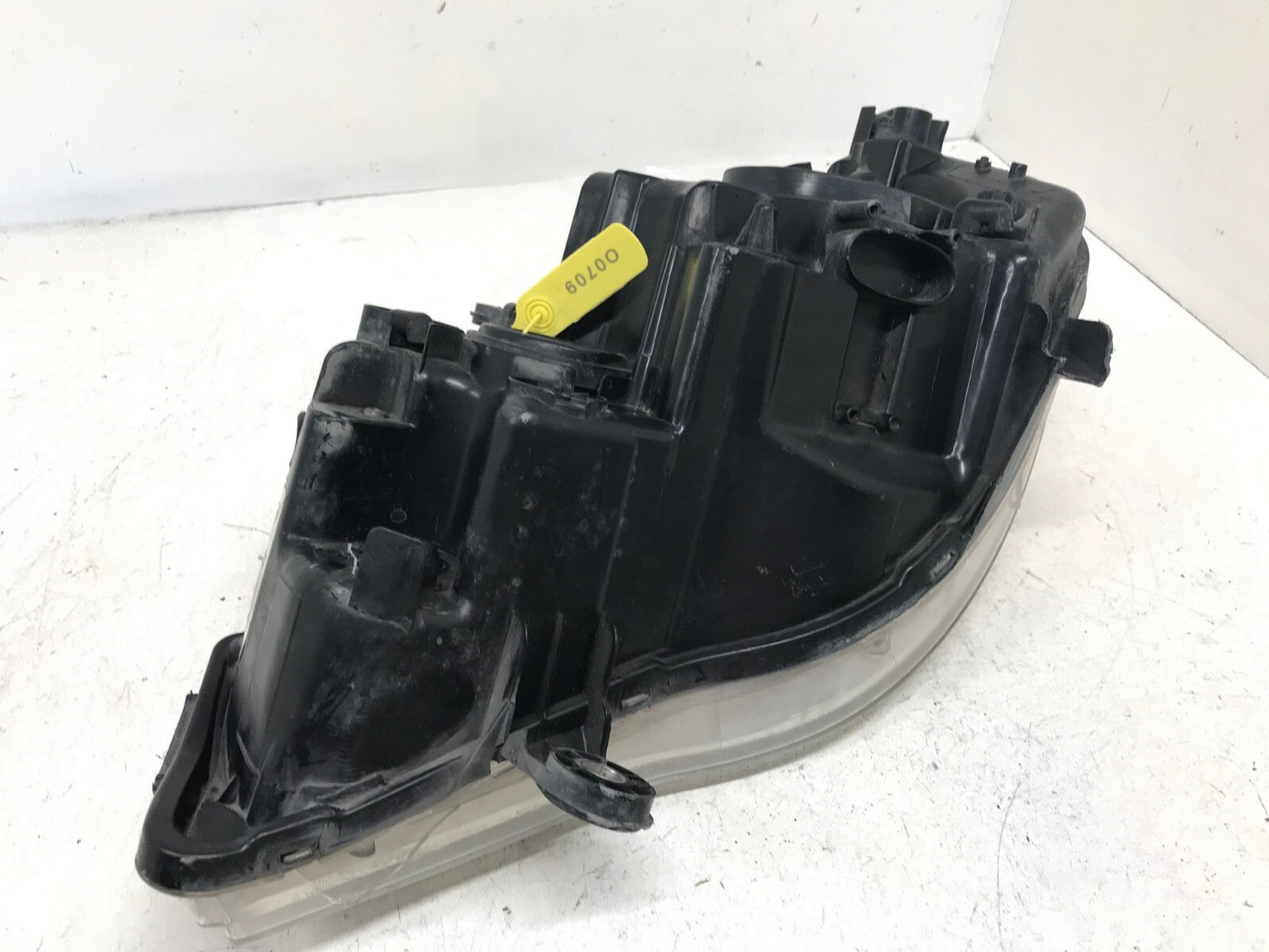 Headlight Damaged RH 08-16 Chrysler Town & Country 11-20 Dodge G. Caravan OEM