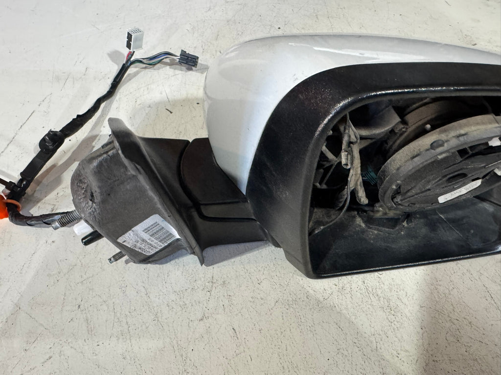 Front Right Side Door Rear View Mirror White 14-22 Jeep Cherokee 1UV68GW7AD OEM