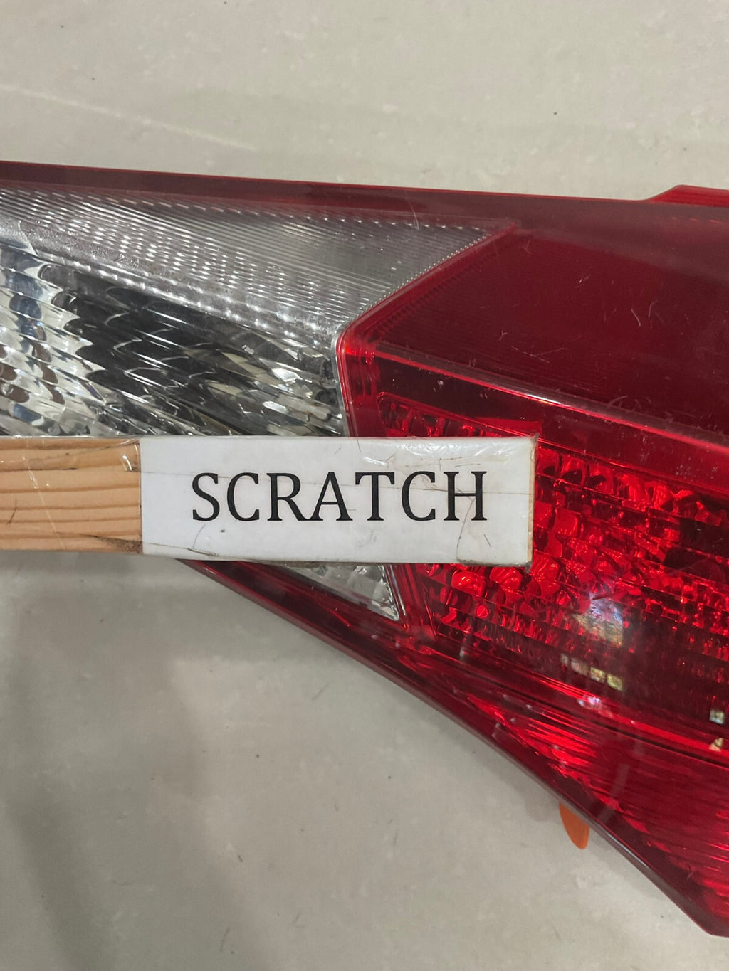 Tail light Damaged Right Passenger RH 2013 - 2015 Toyota RAV4 CAPA