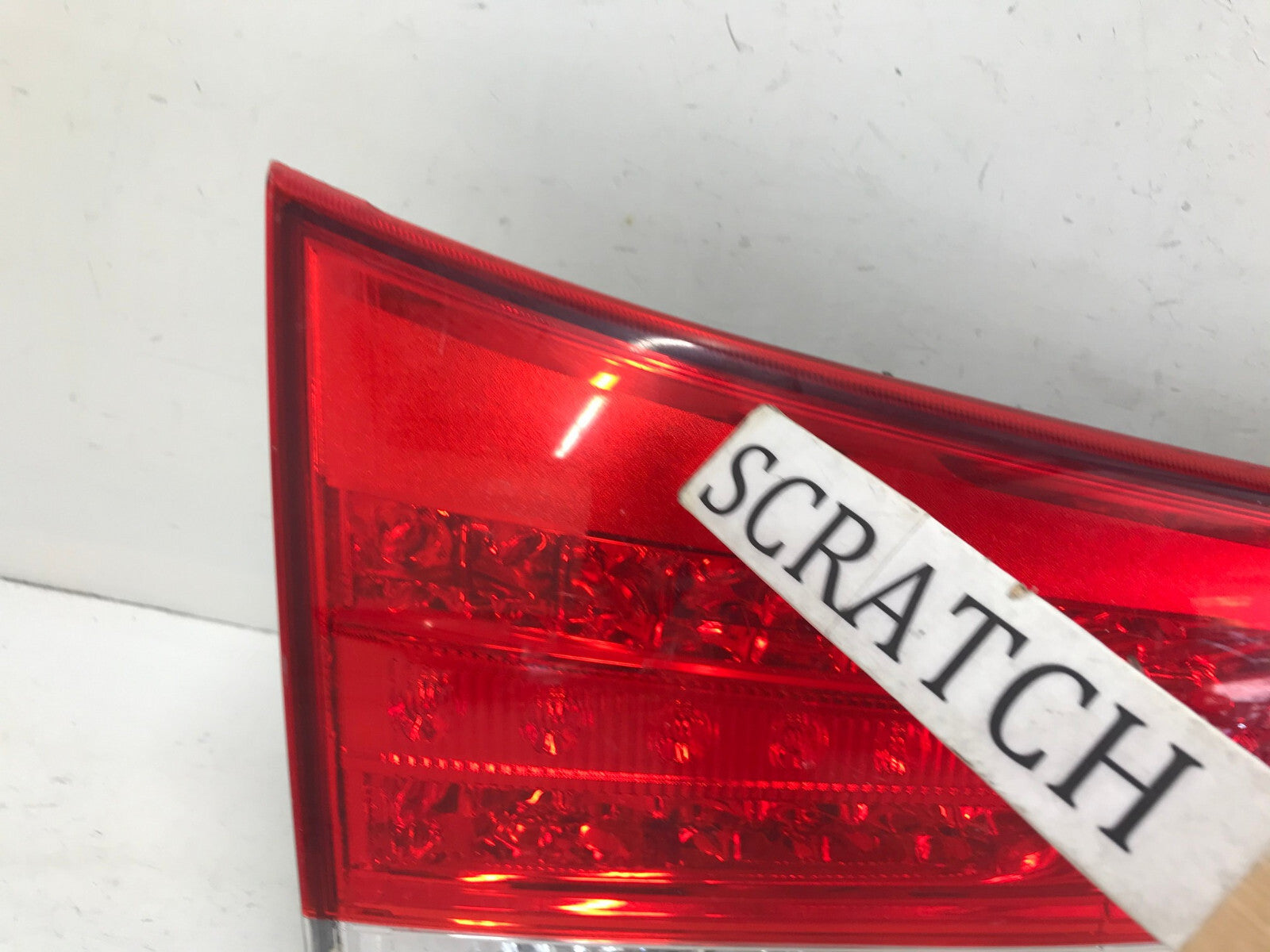 Tail light Damaged Driver LH Toyota Sienna 2011 2012 2013-2014 OEM OEM