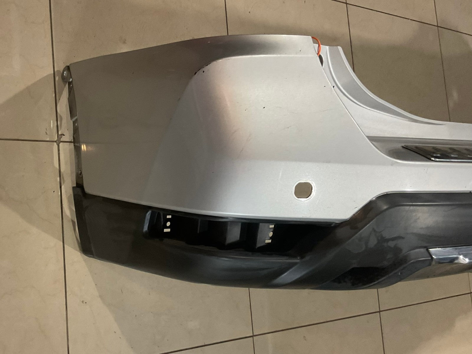 Rear Bumper Cover Silver 2017 20 19 Nissan Rogue 85022+6floh OEM