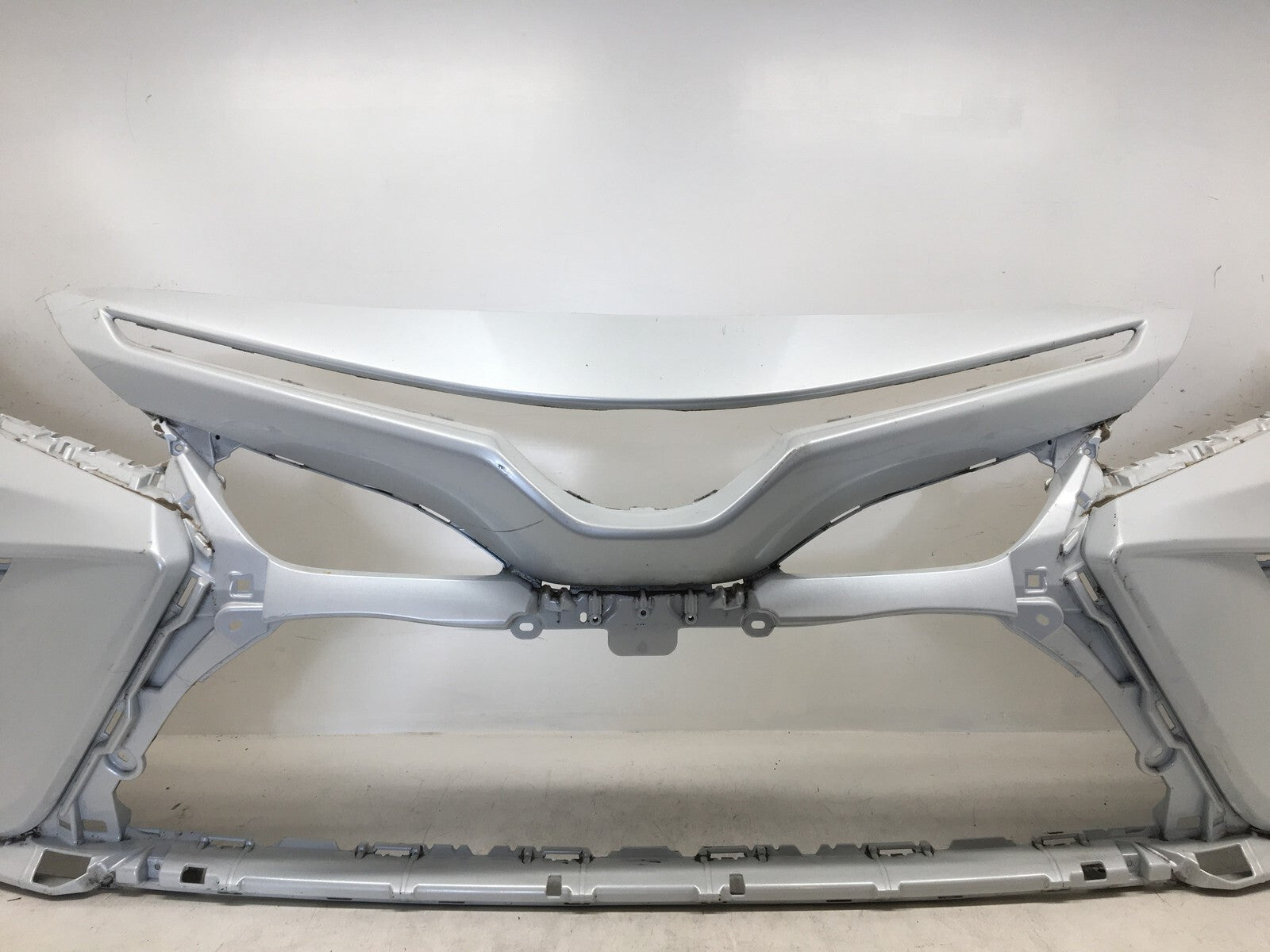 Front Bumper Cover Toyota Camry SE XSE Hybrid SE w/Sensor Holes 089 18 2019 OEM