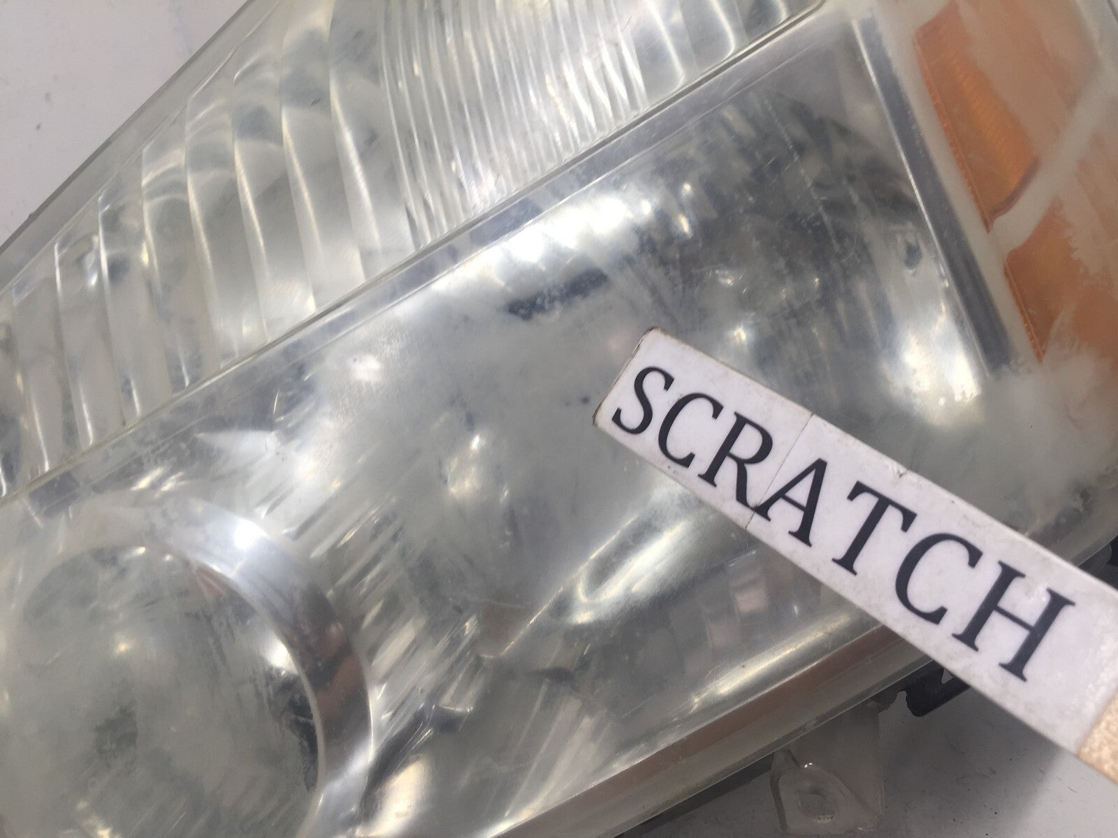 Headlight Damaged Driver LH 04-2006 Nissan Titan 05 2007 Armada 5ASX-13006-A OEM