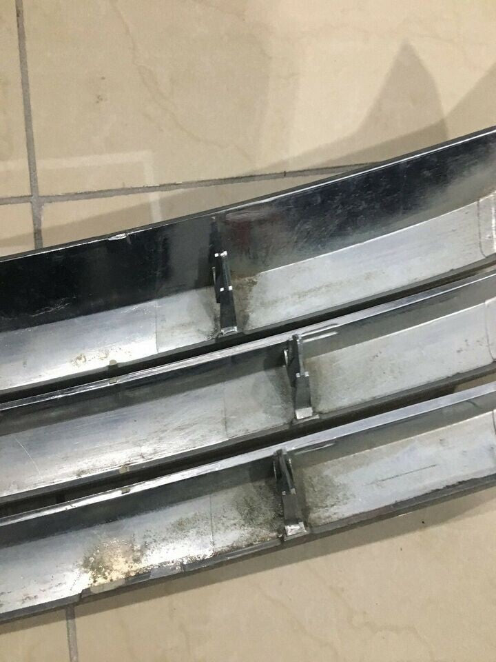 Chrome Upper Grille Ford Fusion 2006-2009 6E538150BC Original