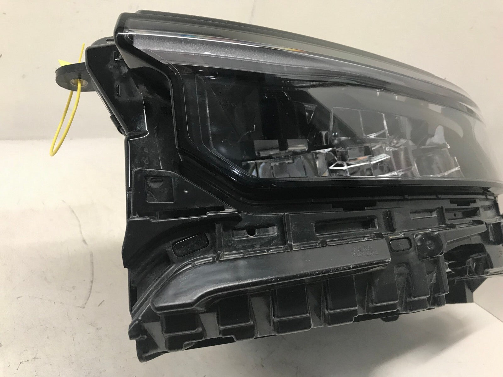 Headlight Damaged Driver LH 2021 2022 2023 Jeep Grand Cherokee 68584659AC OEM