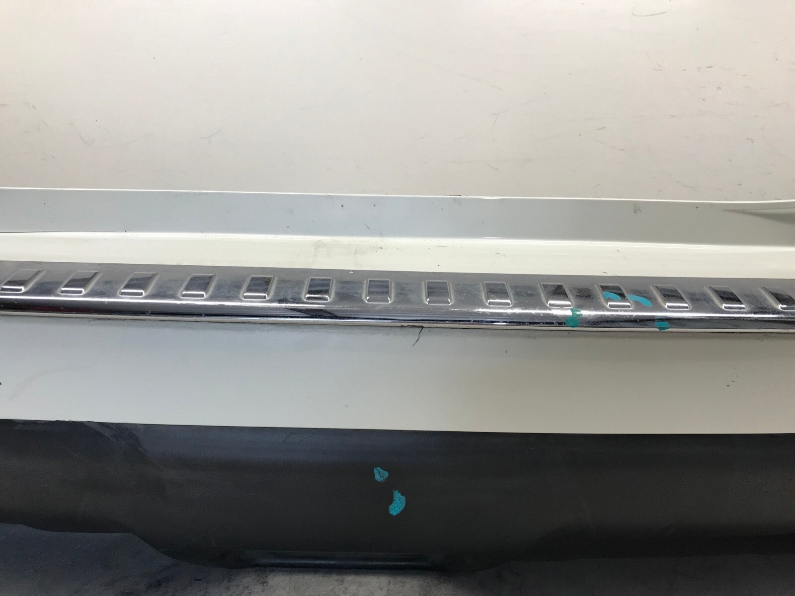 Rear Bumper Cover White 2014-2016 Nissan Rogue S/SL/SV 85022-9TA0H OEM