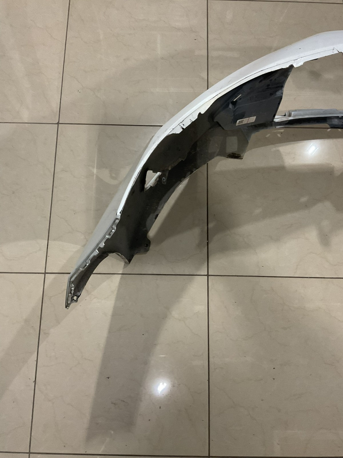 Front Bumper Cover White 2017-2018 Toyota Corolla L/LE/Eco/XLE 52119+l2040 OEM