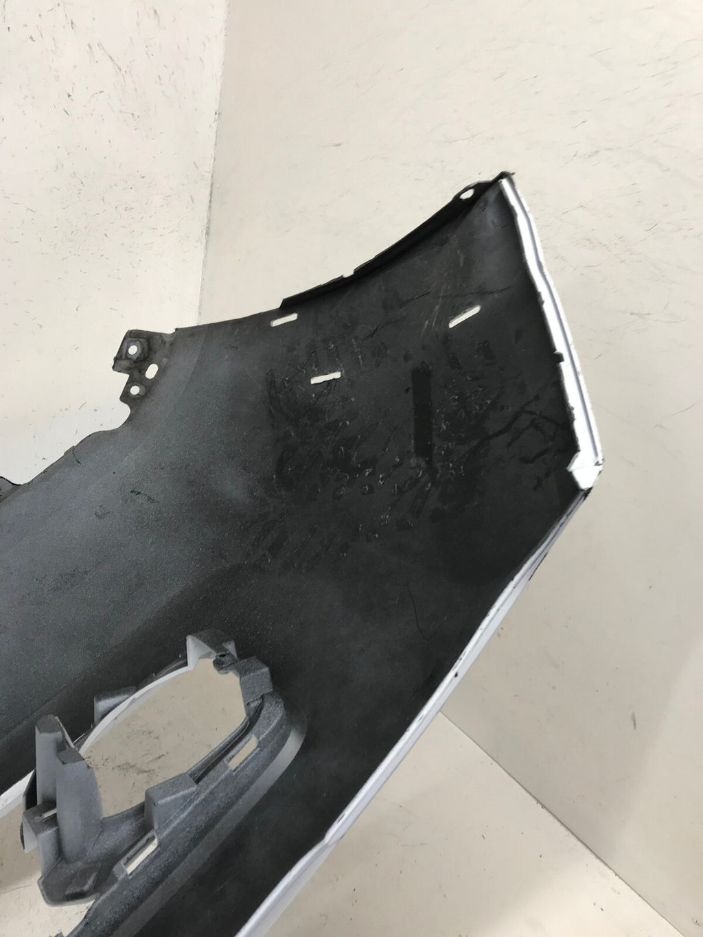Front Bumper Cover Toyota Tacoma SR SR5 Ltd W/Flare holes White 16-19 OEM