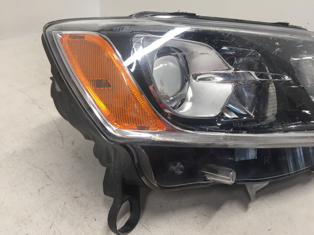 Headlight Damaged Right RH Jeep Grand Cherokee Halogen 14-2016 68110996AD OEM