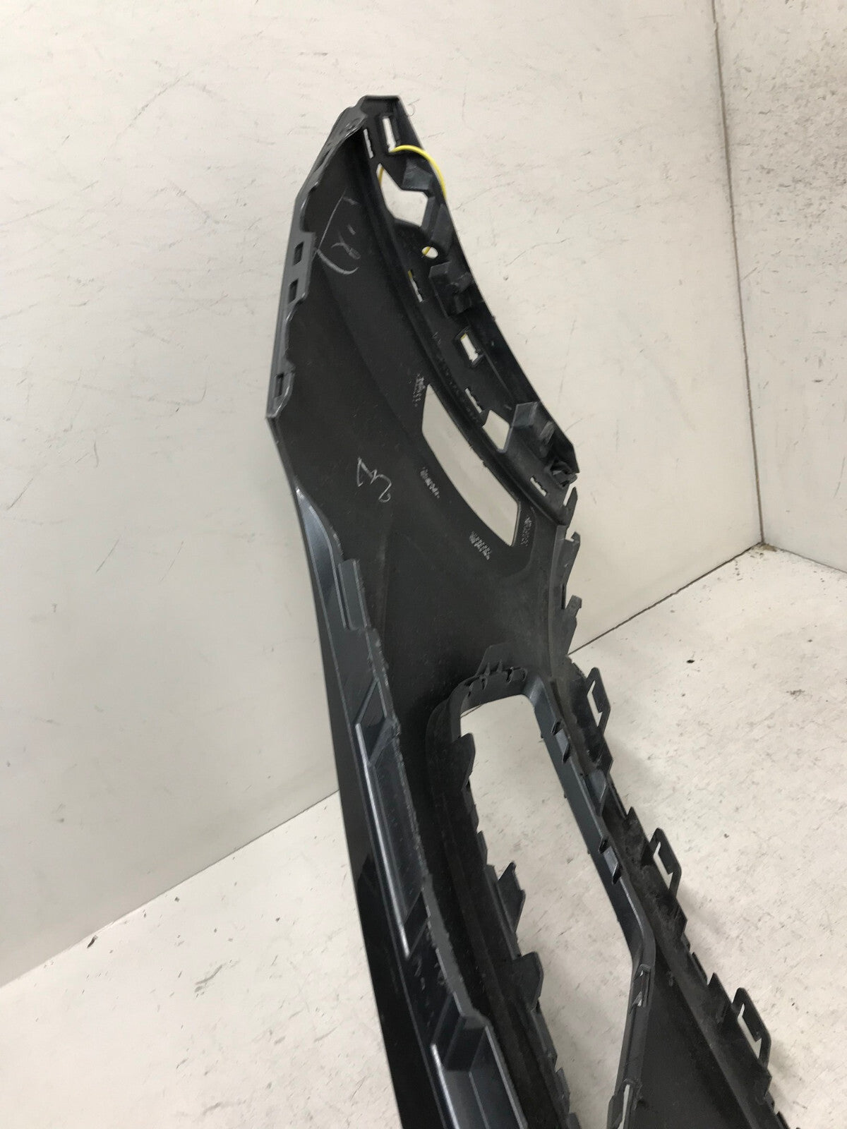Front Upper Bumper Cover Volkswagen Tiguan S/SE/SEL/Pr Gray 18 19 5NN807221 OEM