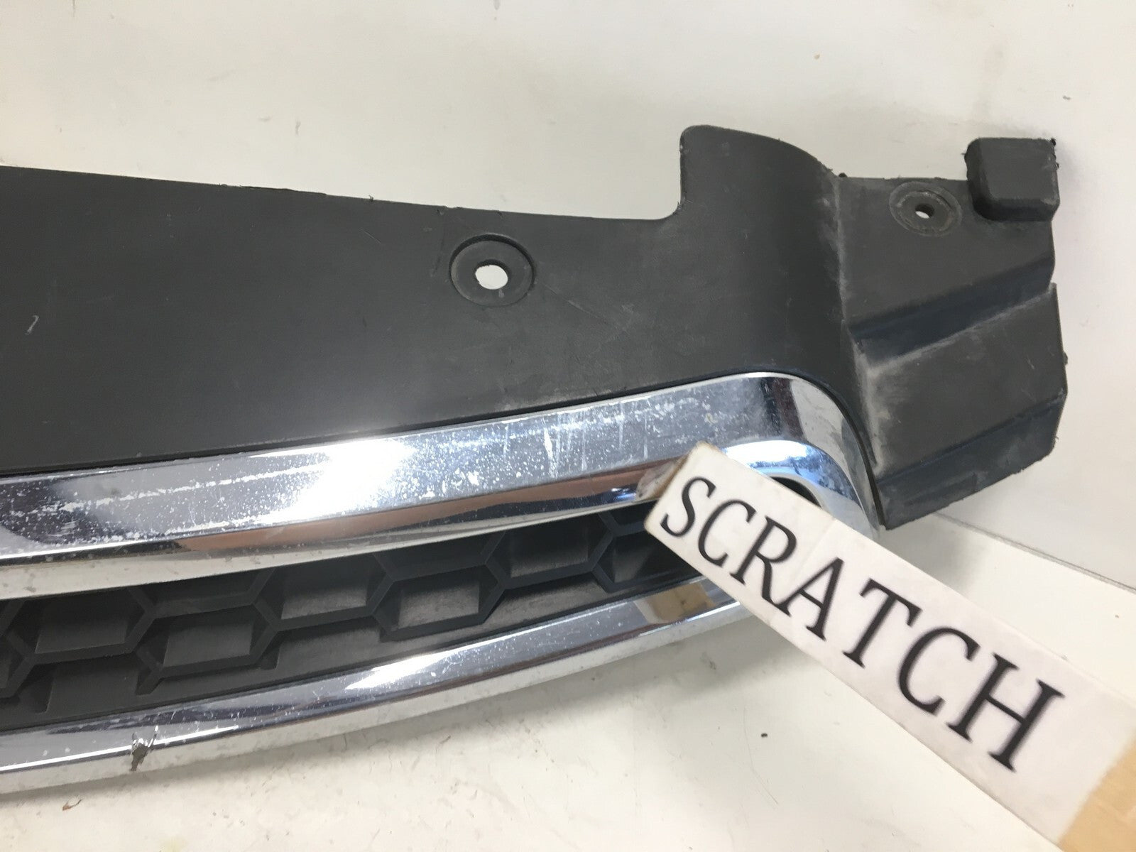 Grille Grill Chevy Cruze 2011-2014 96981100 OEM