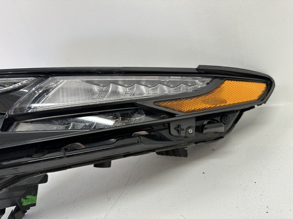Headlight Damaged Left Driver LH 2022 2023 Hyundai Tucson 92207-CW010 OEM
