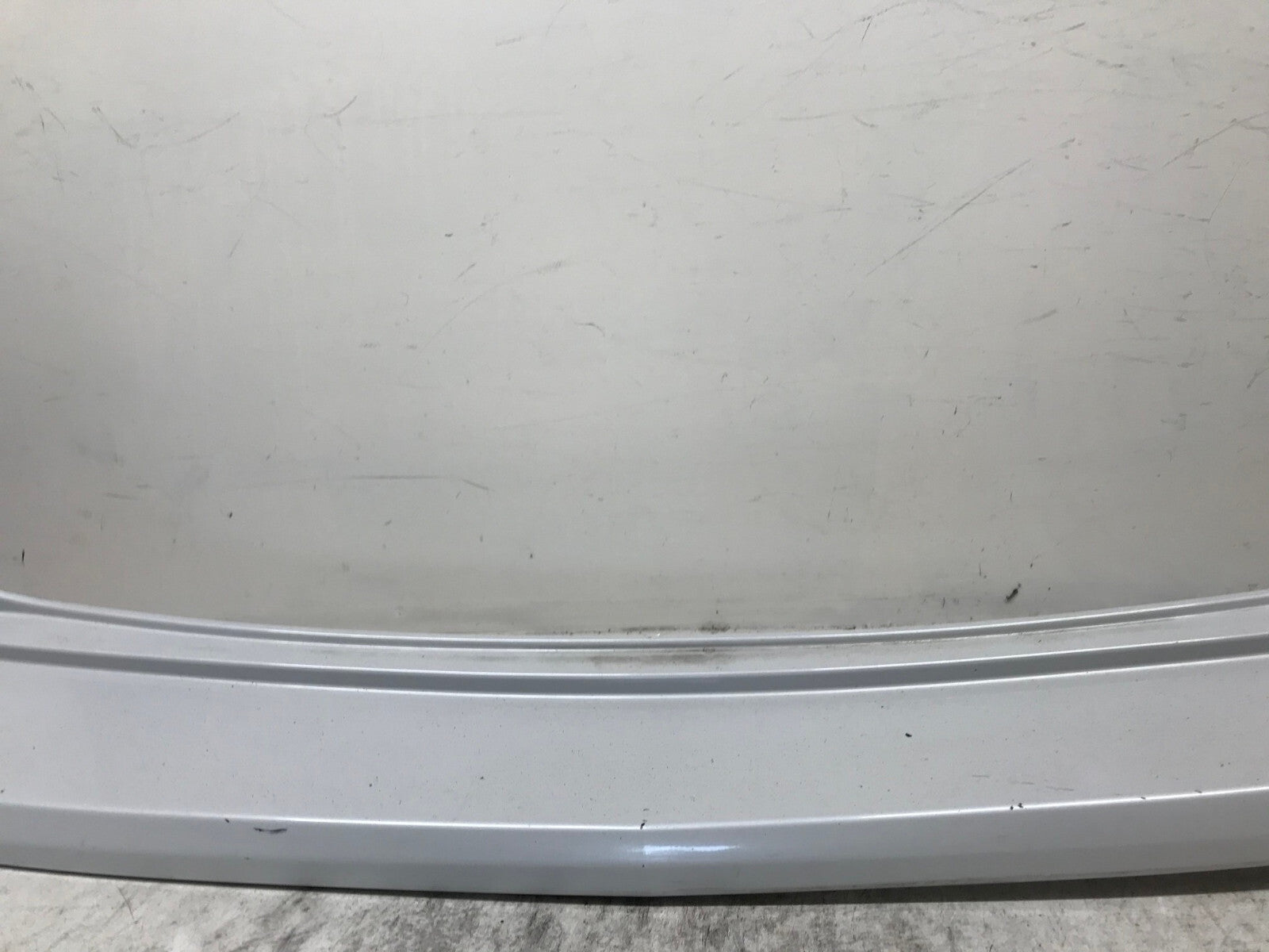 Rear Upper Bumper Cover White 2017-2022 Buick Encore 2640201 OEM