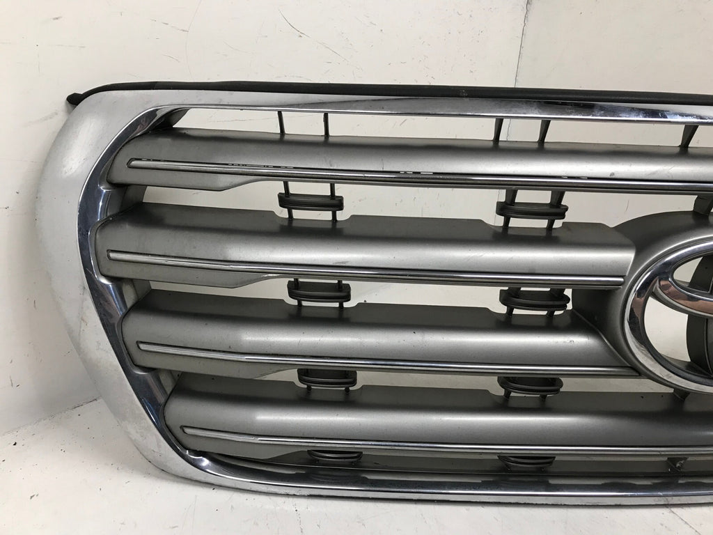 Grill Grille Toyota Landcruiser 2007 53101-60480 OEM