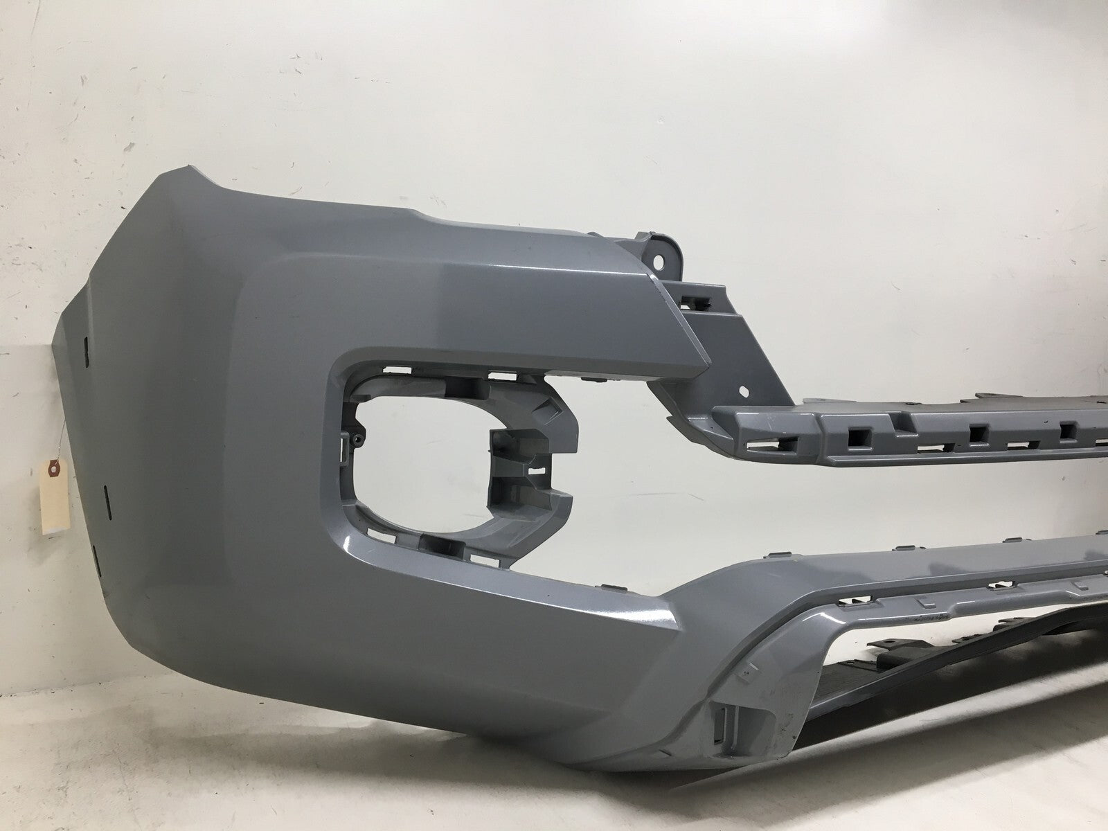 Front Bumper Cover Toyota Tacoma SR SR5 Lited w/Wheel Flare Holes 16-18 OEM2