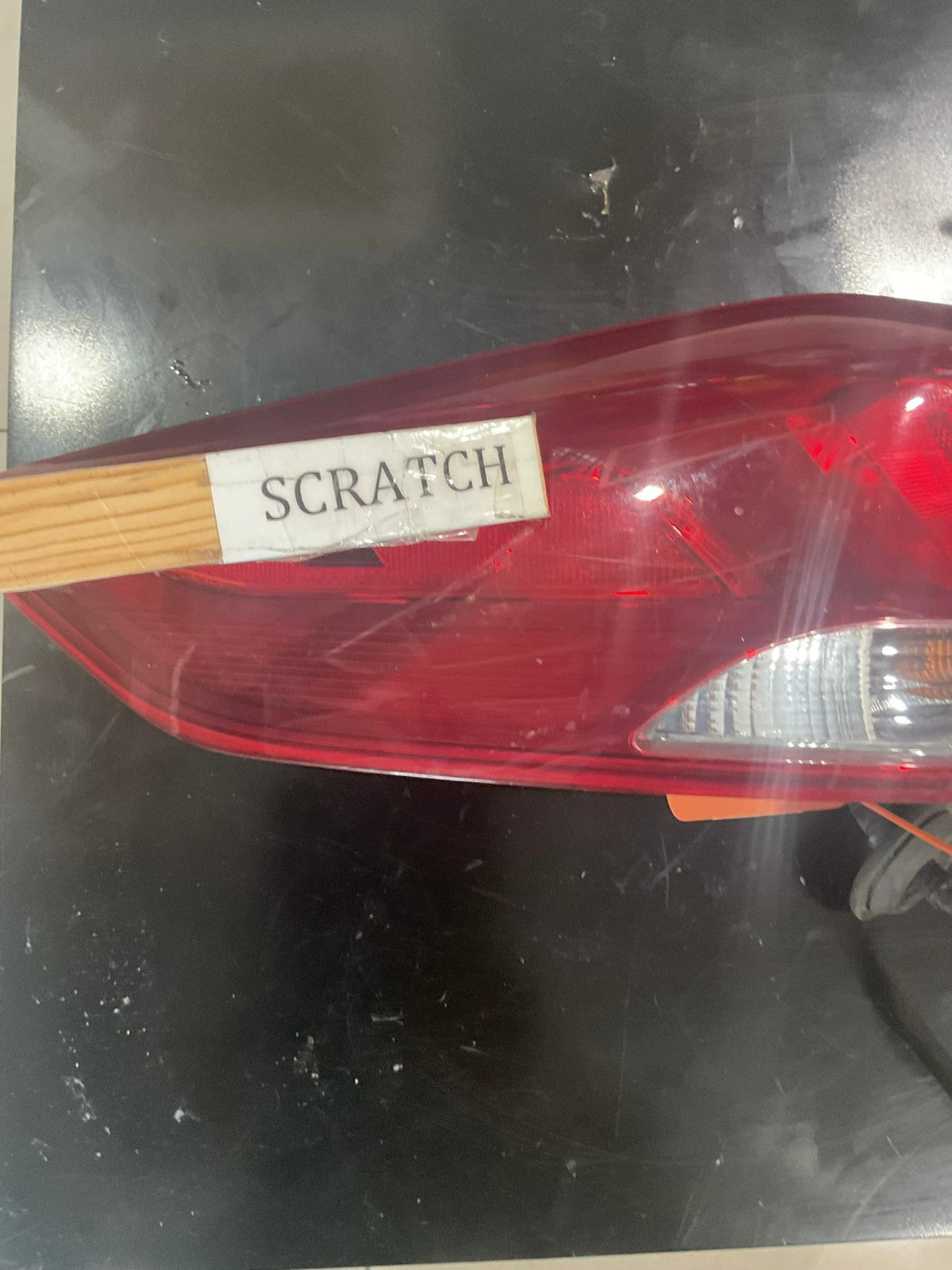 Tail Light Left Driver LH Hyundai Elantra 17-20 92401+F2000 OEM