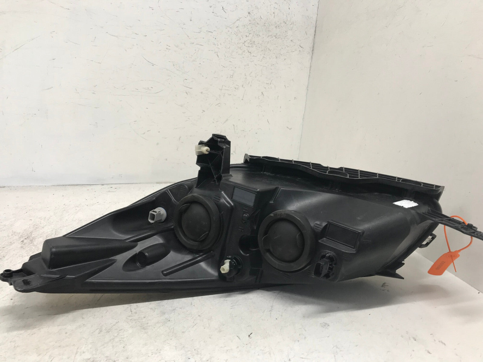 Headlight Damaged Right passenger RH Ford Escape 2013-2016 R 44ZH-2090-A OEM