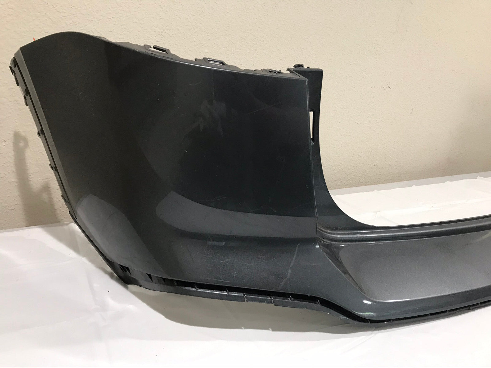 Rear Bumper Cover Gray 2021-2024 olkswagen Taos 2GJ807421B OEM