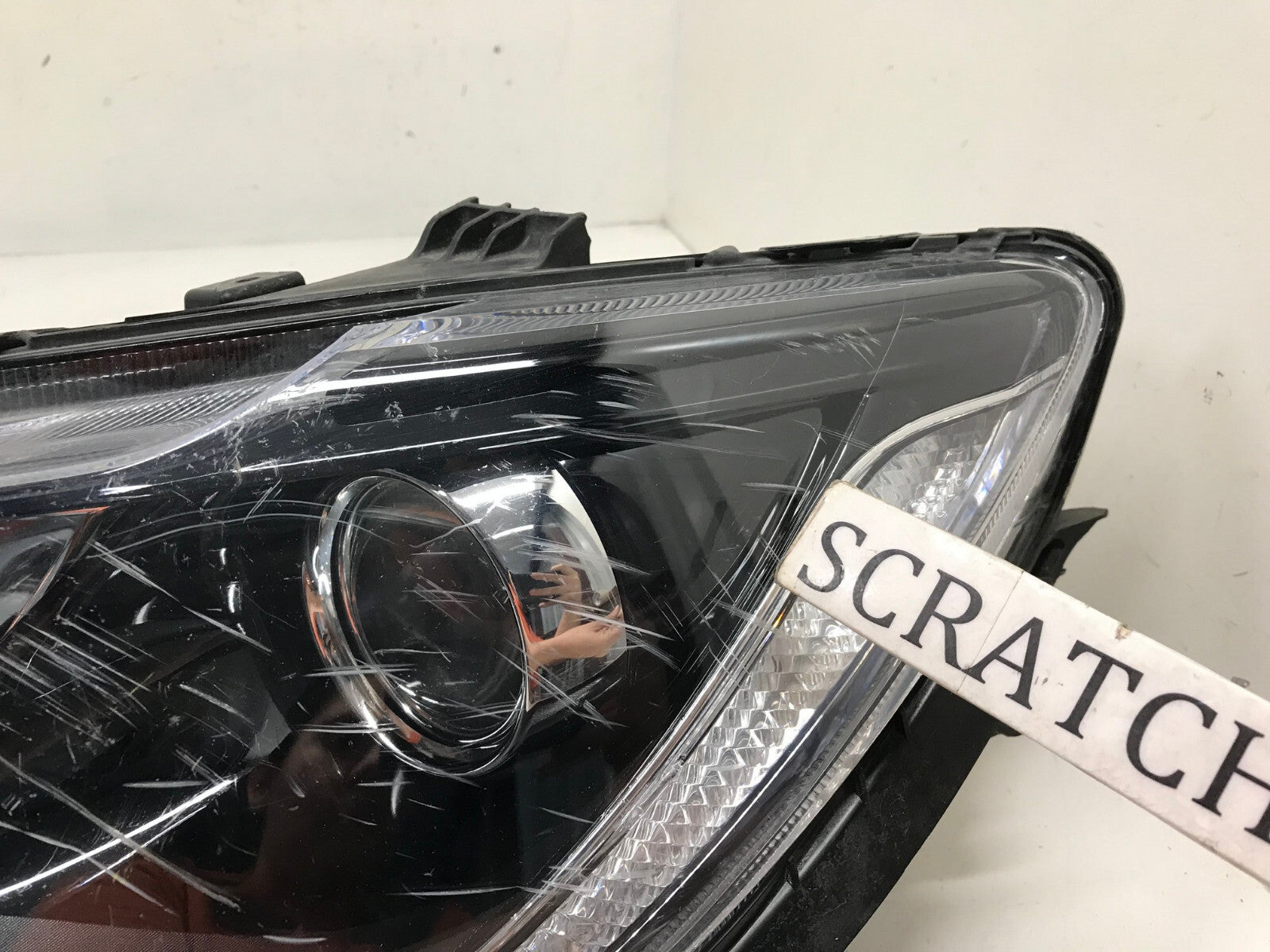 Headlight Damaged LED Driver LH Chrysler Pacifica 2017 2018 2019 68370847AB OEM