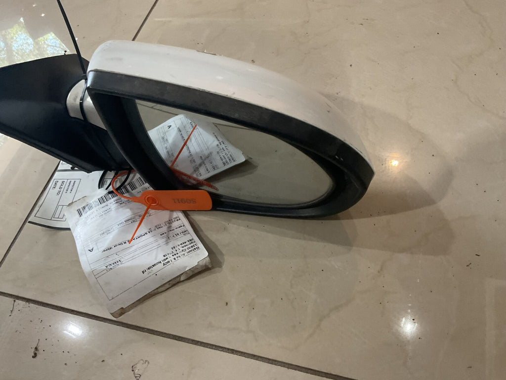 Mirror Left Driver LH White 2011-2016 Kia Sportage CAPA