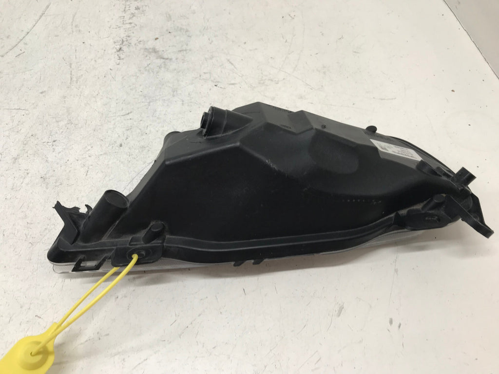 Fog light Damaged LED Left LH Driver Volvo XC90 2016 2017 2018 2019 31395865 OEM
