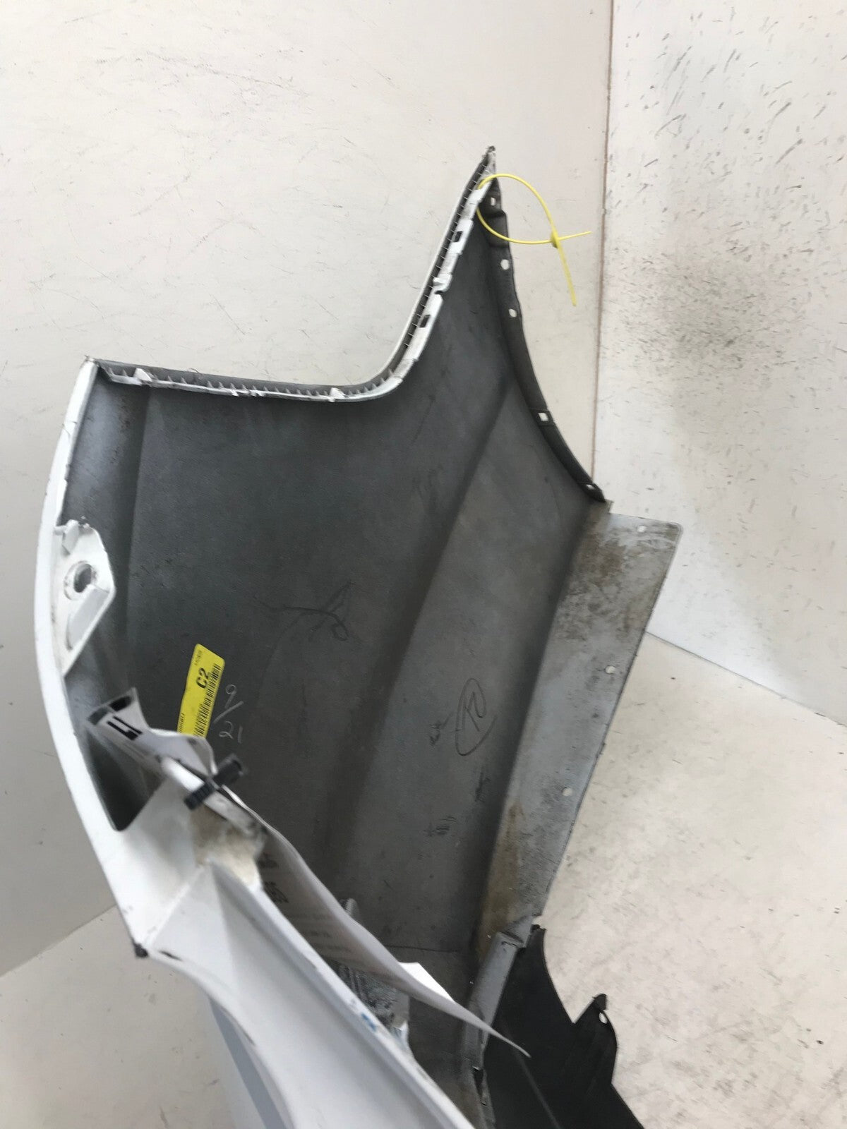 Rear Bumper Cover White Hyundai Sonata Limited 2.0T SE ECO Sport 15 -2017 OEM