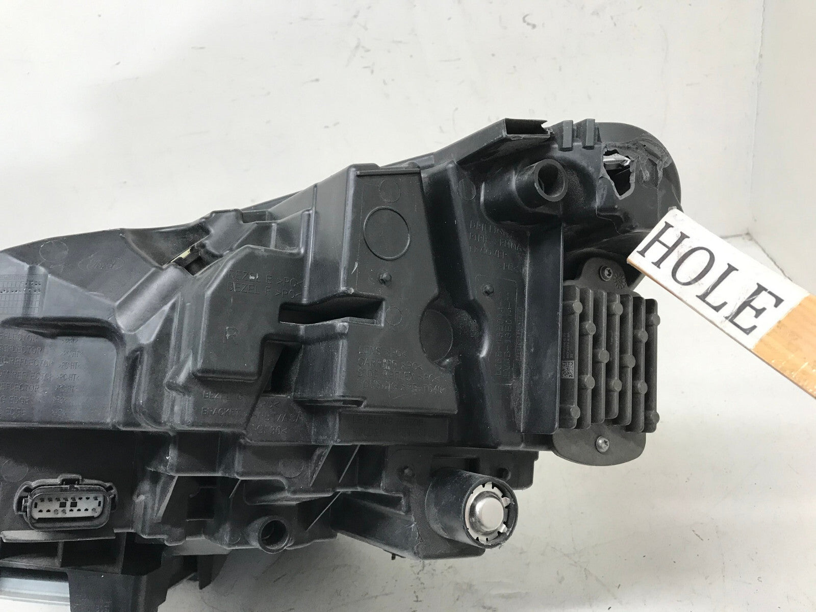 Headlight Damaged LED Passenger RH Ford Escape 2020 2021 LJB6-13E014-AF OEM