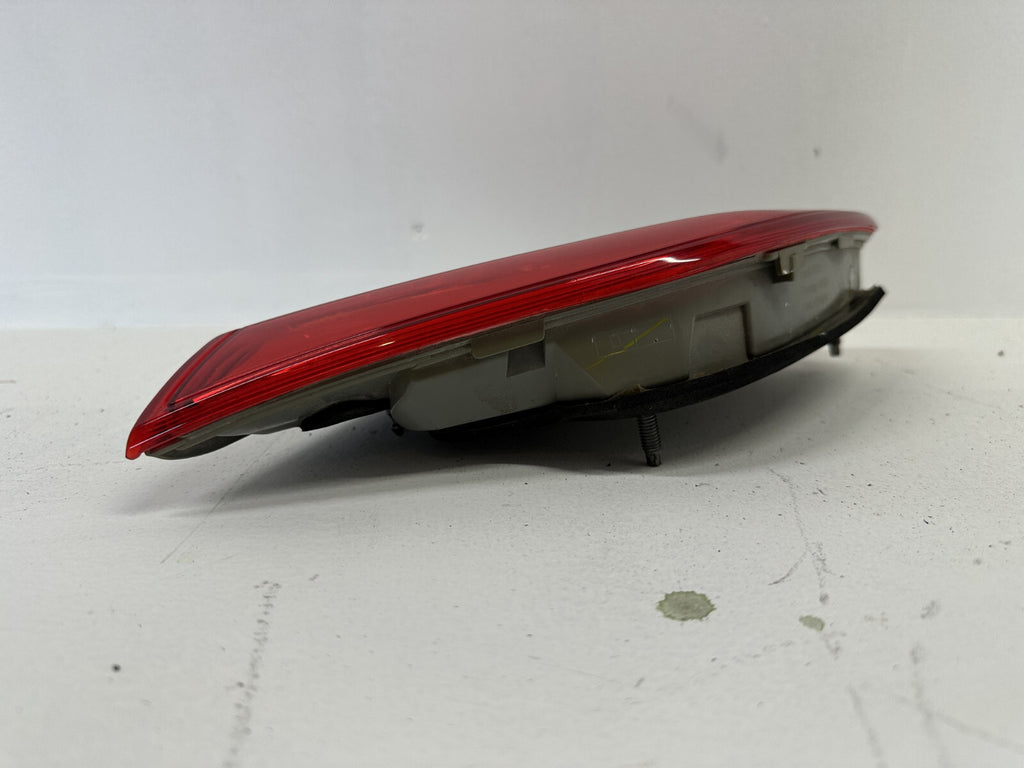 Tail light Damaged Right Passenger RH 16-19 Nissan Sentra 265503YU5A OEM