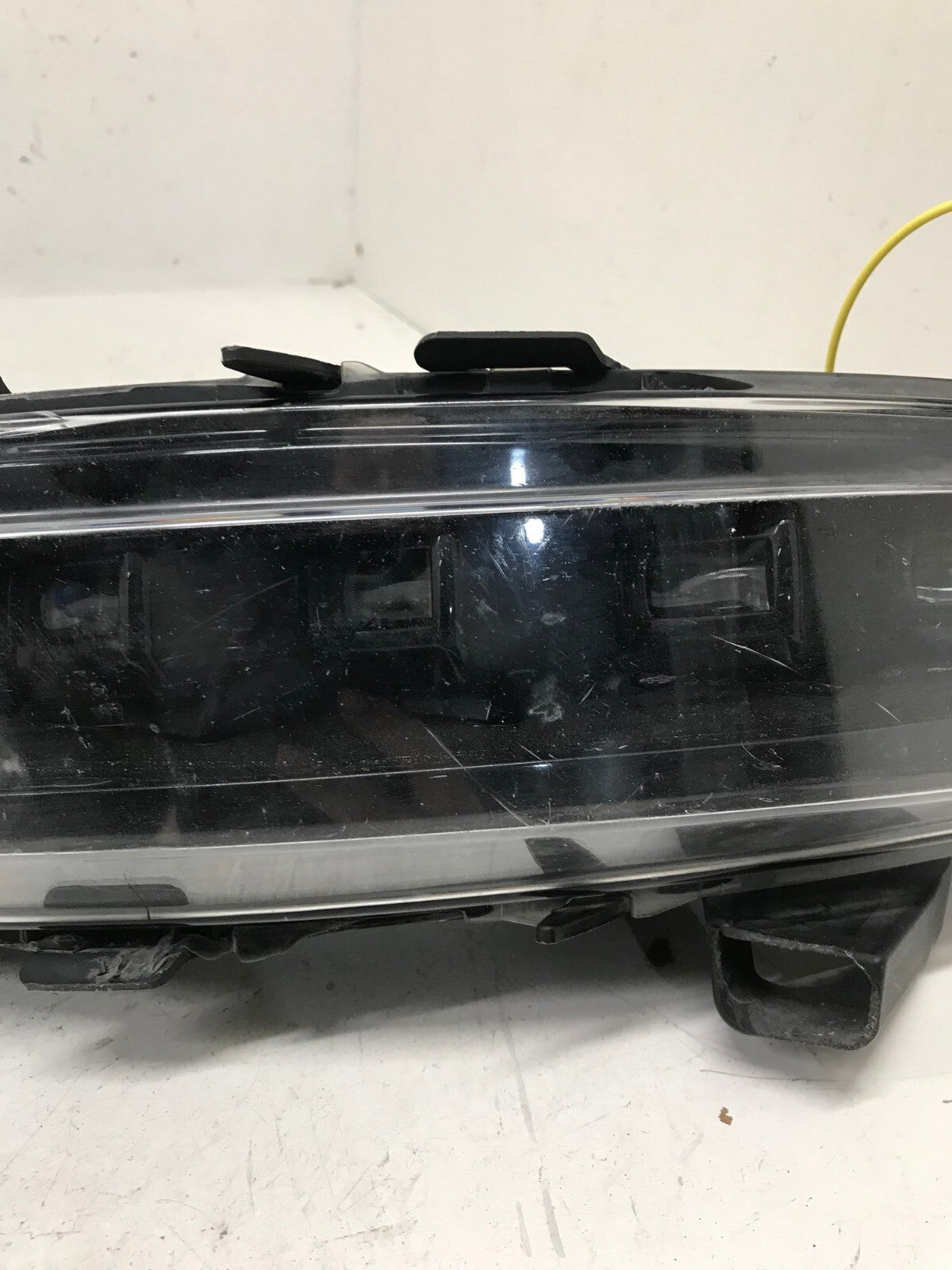 Fog light Damaged Driver LH Left 2020 - 2022 Lincoln Corsair LJ7B-15A255-AC OEM