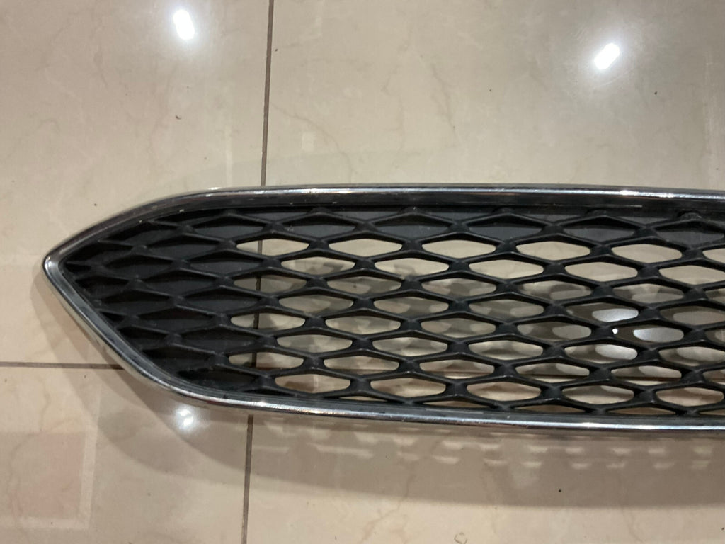 Grille Grill Blac Silver Ford Focus Zetec S 2014-2018 F1EJ-8200-A OEM
