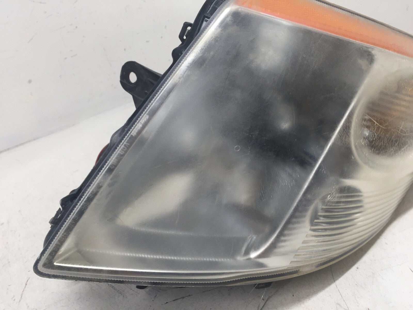 Headlight Damaged Right Passenger Nissan Sentra Sedan 2007-2009 26010-ET000 OEM