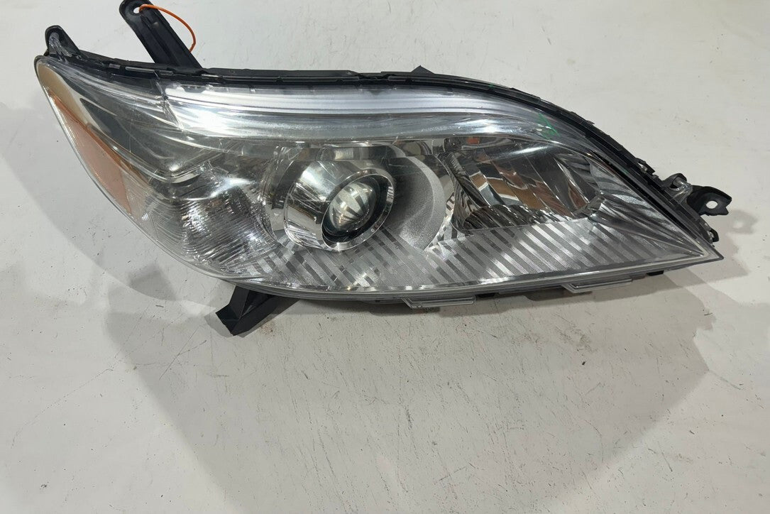 Headlight Damaged 2011-2019 Toyota Sienna Right RH Passenger 3457NAK-CF OEM