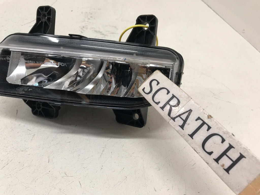 Fog light Damaged LH Driver  Dodge Ram 1500 2500 3500 19-21 2022 68477195AA OEM