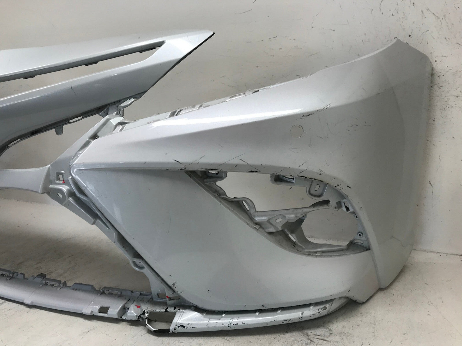 Front Bumper Cover White Toyota Camry 2017 2018 CAPA