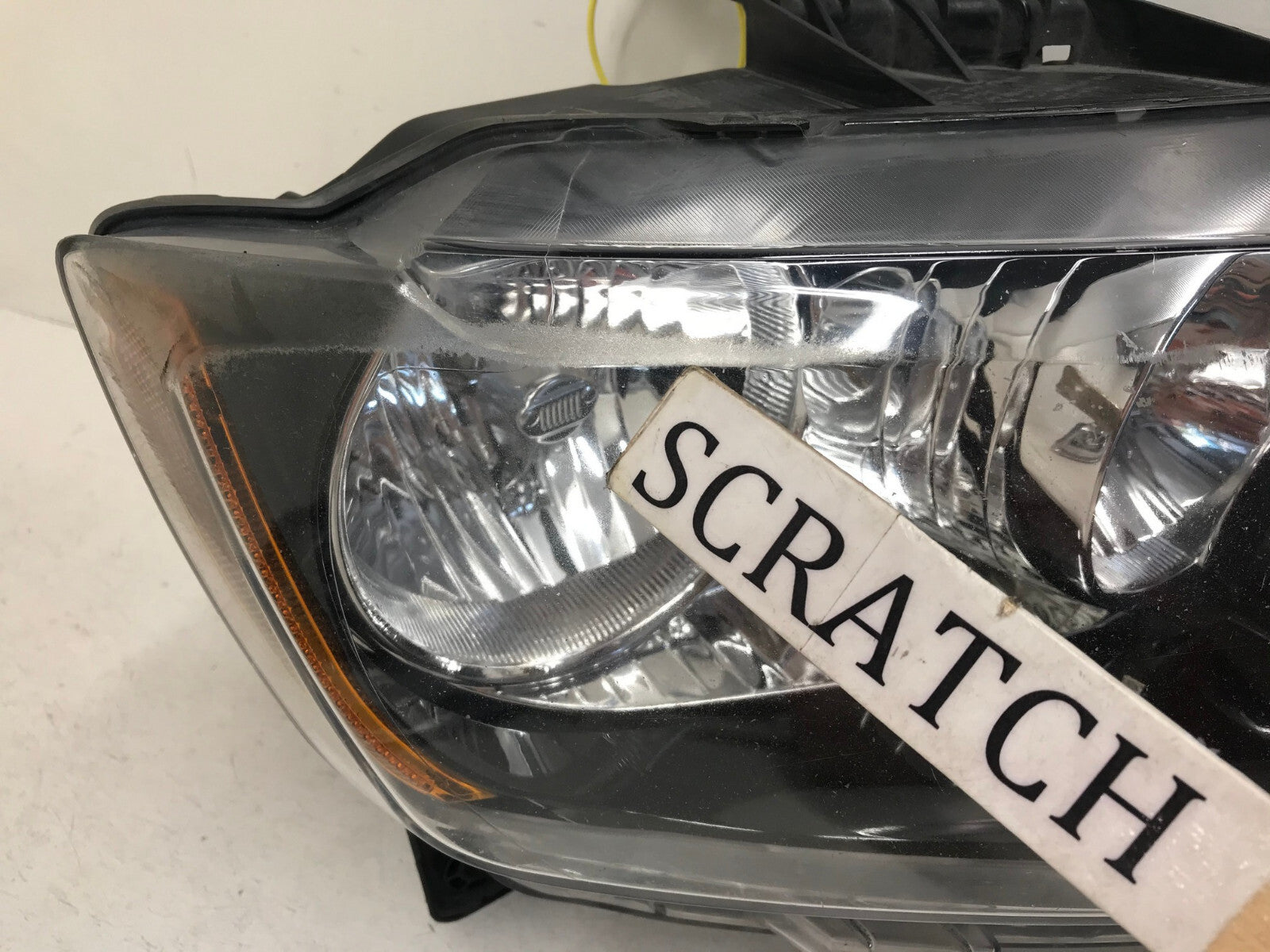 Halogen Headlight Damaged Passenger RH Jeep Compass 2013-2017 68171214AA OEM