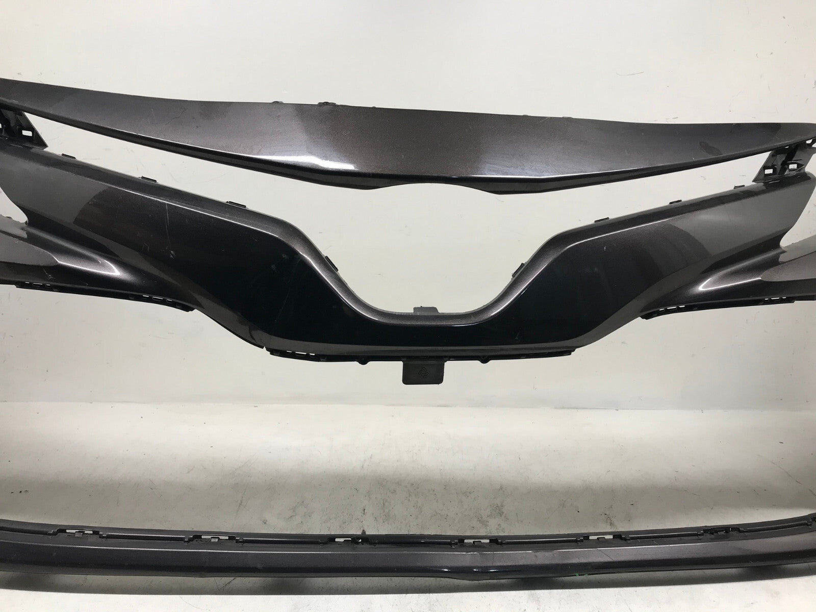 Front Bumper Cover Toyota Camry LE/XLE/Hyb LE/Hybr XLE 4X7 2018 52119-06D90 OEM3